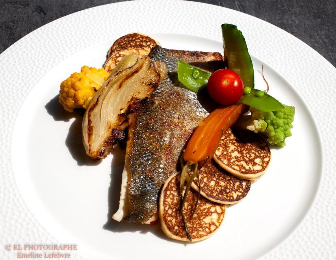 Hotel Restaurant La Montagne De Brancion マルタイイ・レ・ブランシオン エクステリア 写真